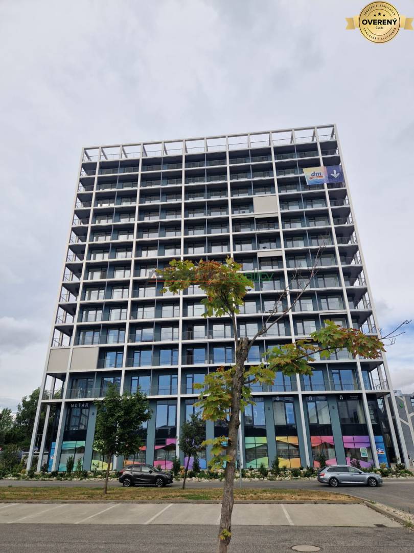 Obrázok WhatsApp 2025-07-07 o 21.14.33_920824be.jpg