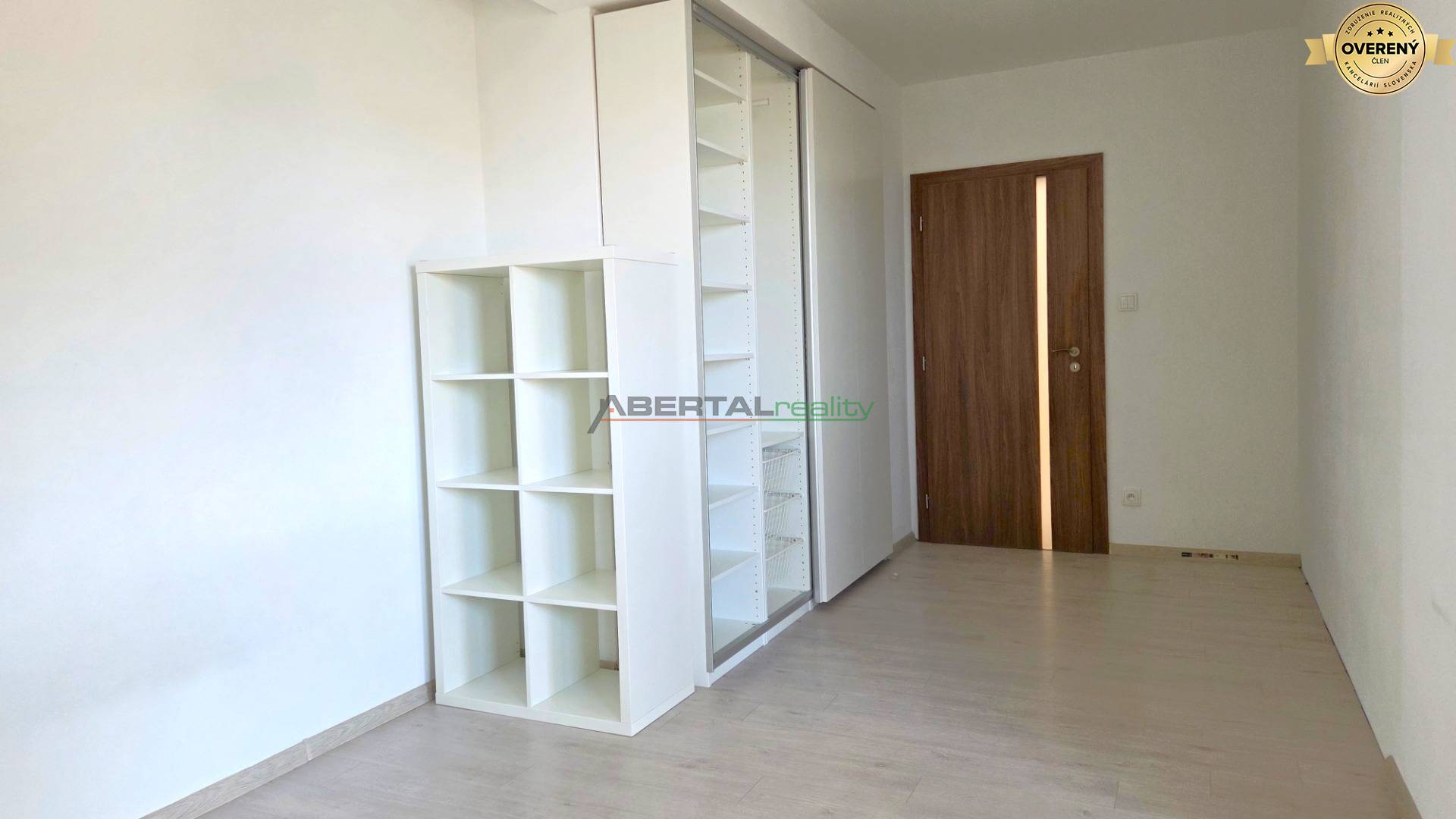 Predaj - Košice, Dargovských hrdinov, Furča, 4 izbový byt s parkovanim a terasou, novostavba, detská izba II.jpg