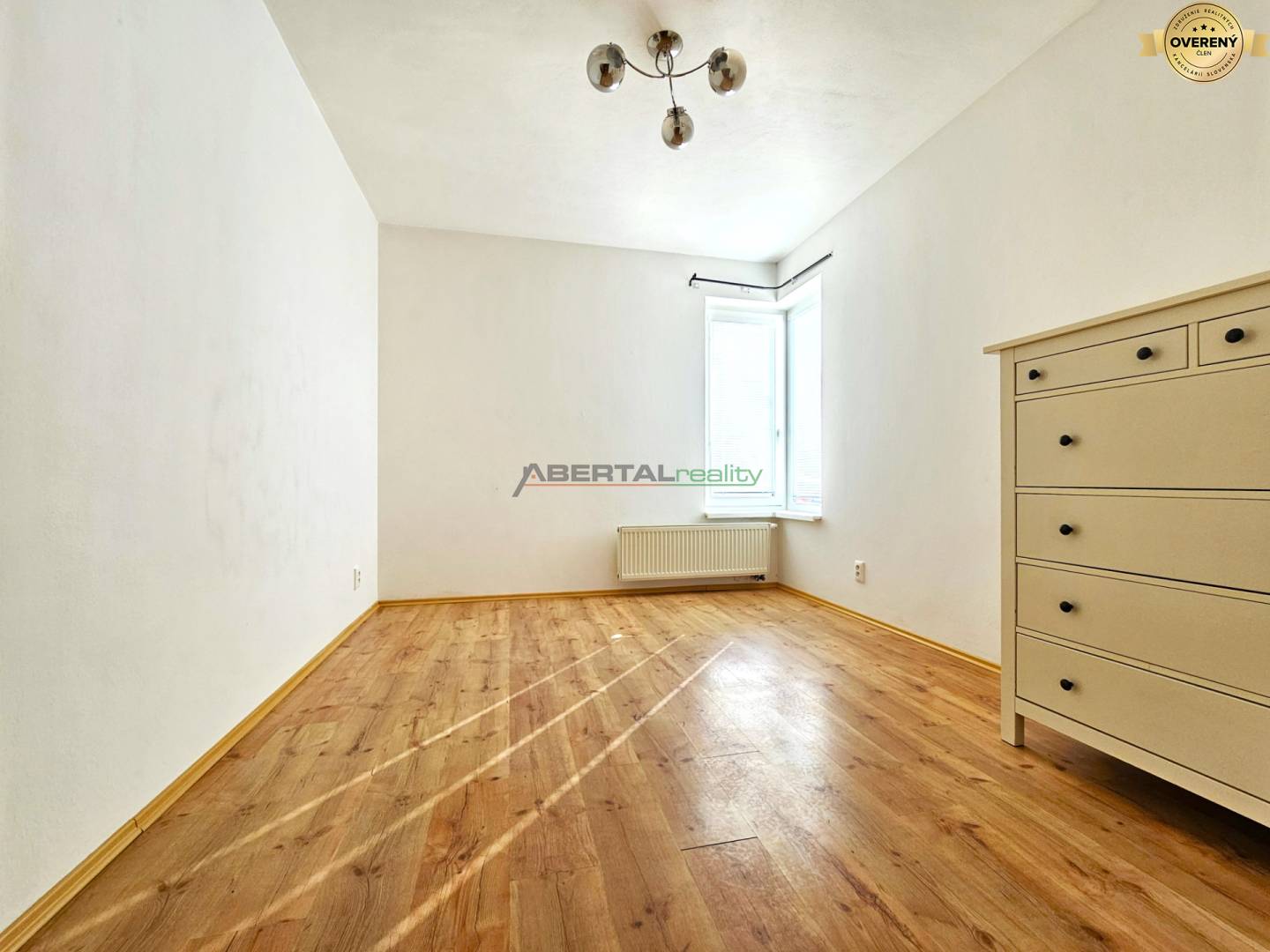 izba_zálesie byt s predzáhradkou.jpg