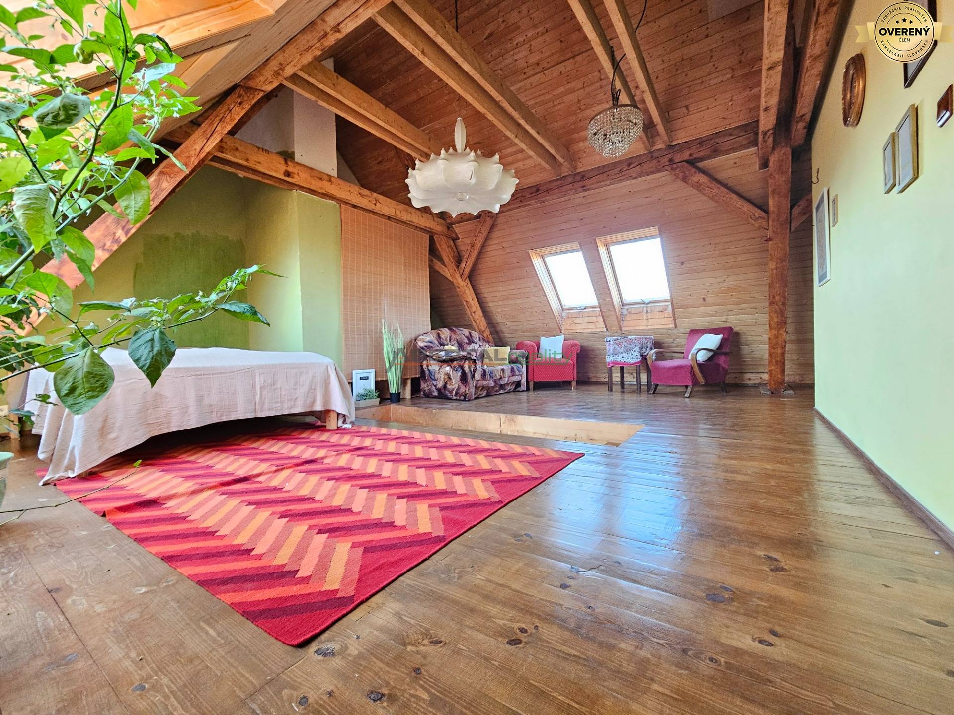 Predaj, 3 izbový byt, mezonet, Košice, Staré mesto, Sever, knižný kút, kancelária.jpg