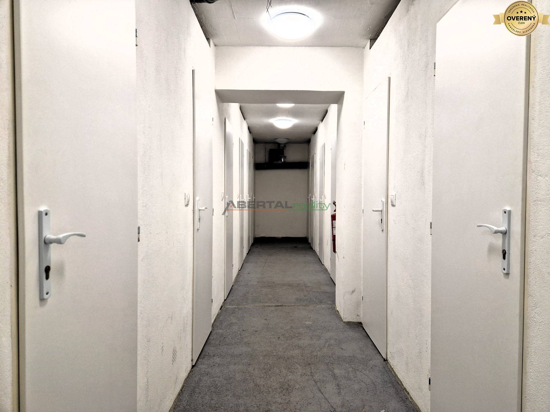 18_2izb Beskydska_pivnice.jpg