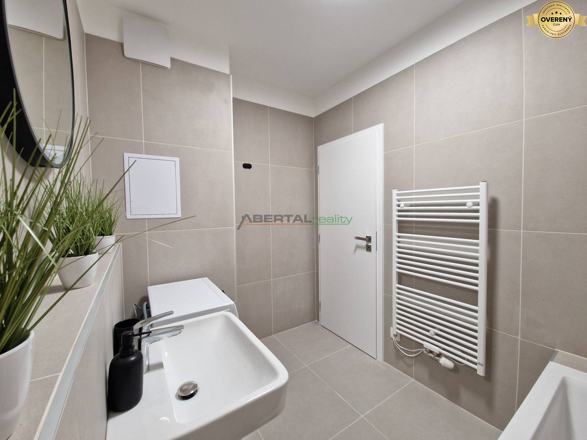 16 kupelna.jpg